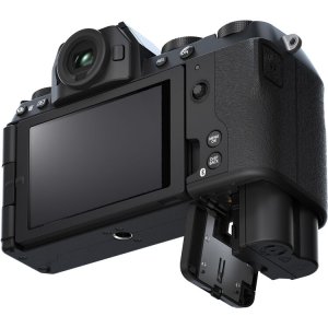 FUJIFILM XS20 CAMERA WITH 16-50MM F2.8-4.8 LENS